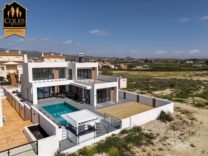 Image No.36-3 Bed Villa / Detached for sale