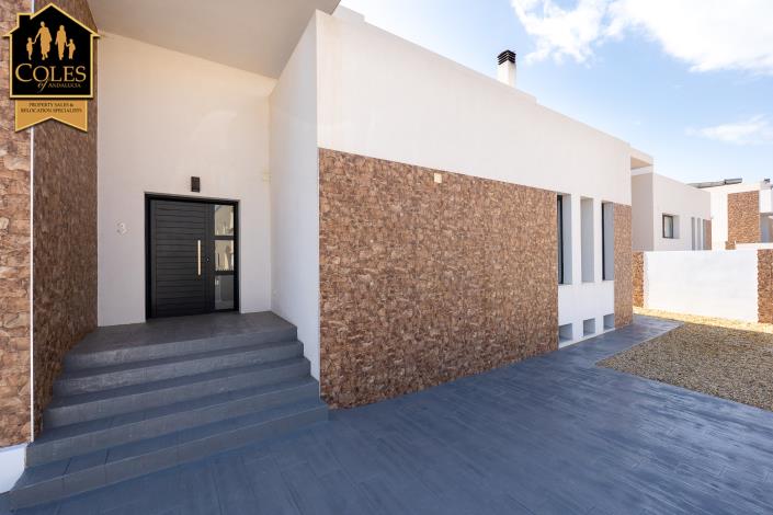 Image No.46-3 Bed Villa / Detached for sale