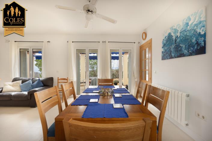 Image No.17-4 Bed Villa / Detached for sale