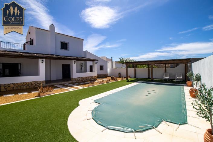 Image No.4-4 Bed Villa / Detached for sale