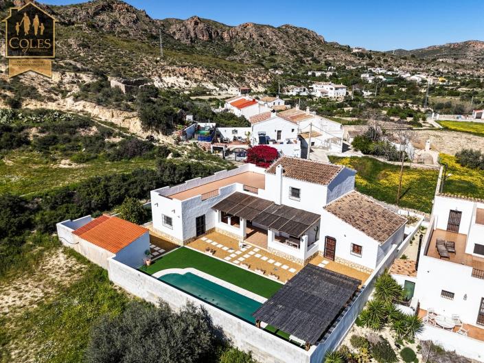 Image No.10-4 Bed Villa / Detached for sale