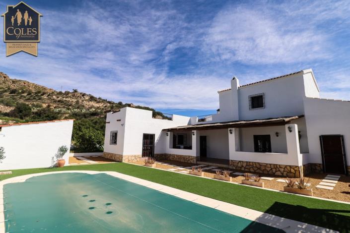 Image No.18-4 Bed Villa / Detached for sale