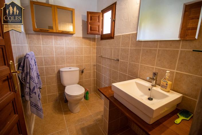 Image No.36-4 Bed Villa / Detached for sale