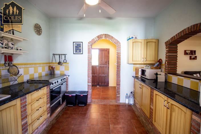 Image No.40-4 Bed Villa / Detached for sale