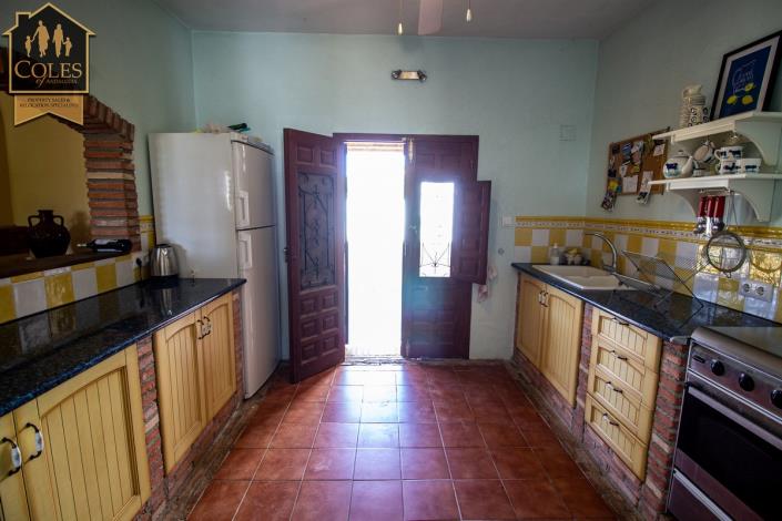 Image No.41-4 Bed Villa / Detached for sale
