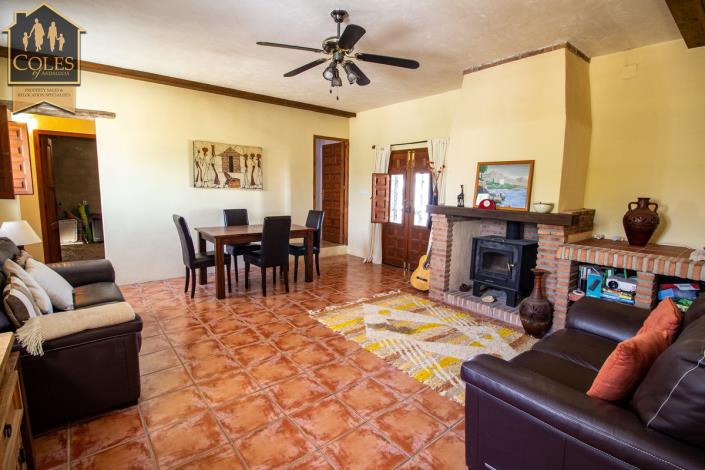 Image No.55-4 Bed Villa / Detached for sale