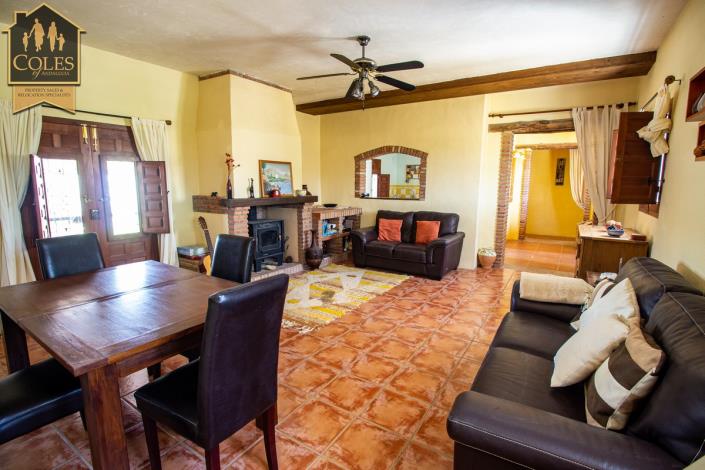 Image No.56-4 Bed Villa / Detached for sale