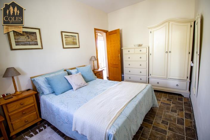 Image No.37-3 Bed Villa / Detached for sale