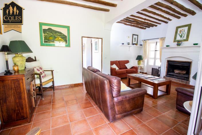 Image No.37-5 Bed Villa / Detached for sale