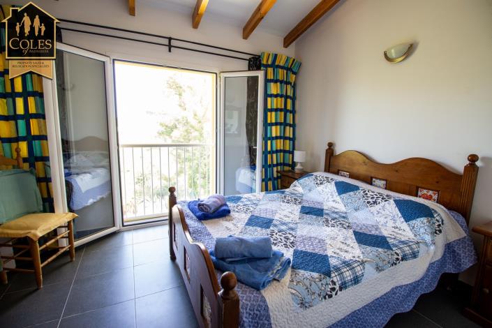 Image No.43-5 Bed Villa / Detached for sale