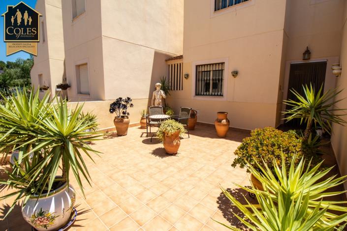 Image No.22-3 Bed Townhouse for sale