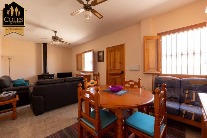 Image No.11-4 Bed Villa / Detached for sale