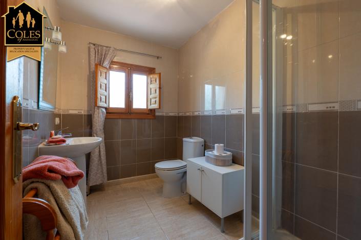 Image No.16-4 Bed Villa / Detached for sale