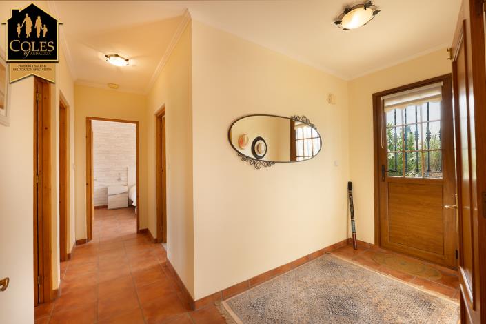 Image No.8-3 Bed Villa / Detached for sale