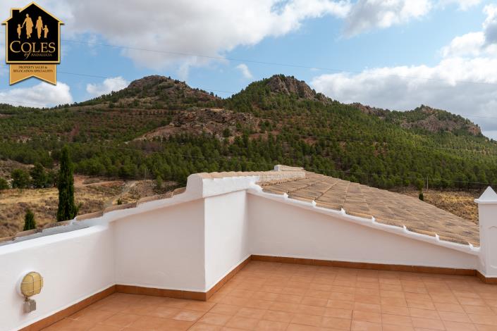 Image No.27-3 Bed Villa / Detached for sale