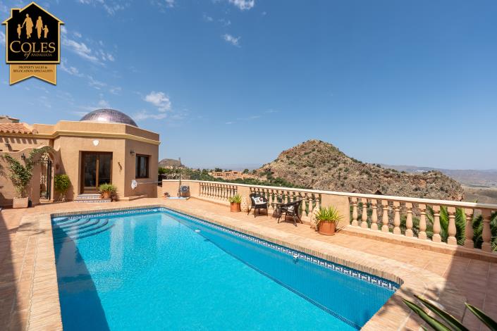 Image No.7-4 Bed Villa / Detached for sale