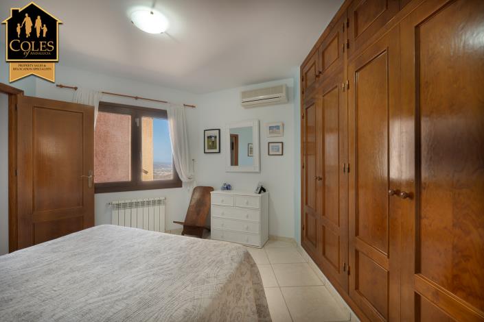 Image No.24-4 Bed Villa / Detached for sale