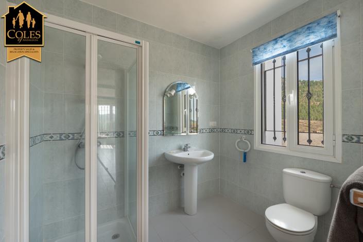 Image No.21-2 Bed Villa / Detached for sale