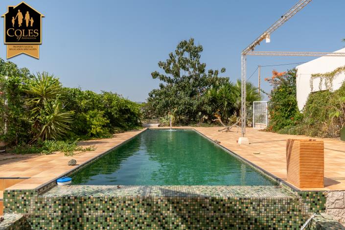 Image No.6-4 Bed Cortijo for sale