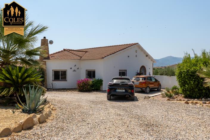 Image No.13-3 Bed Villa / Detached for sale