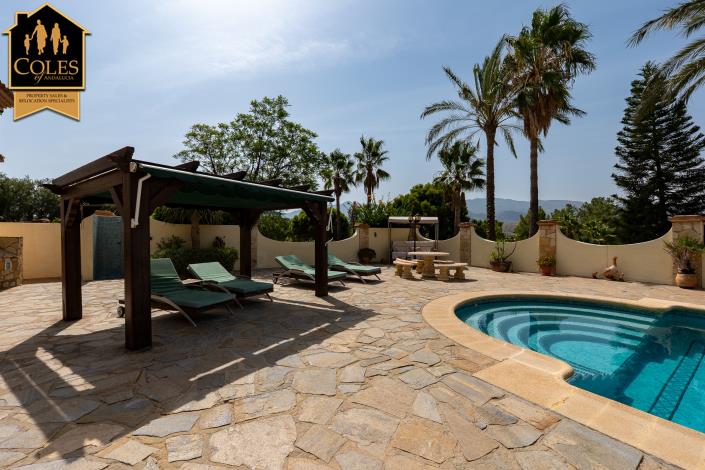 Image No.9-3 Bed Villa / Detached for sale