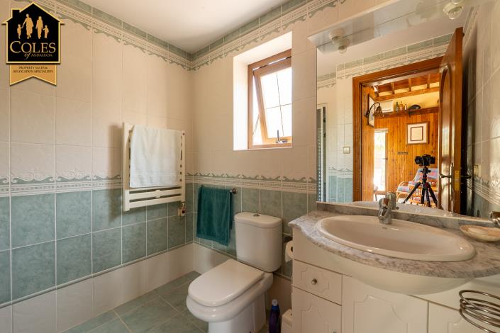 Image No.13-3 Bed Villa / Detached for sale