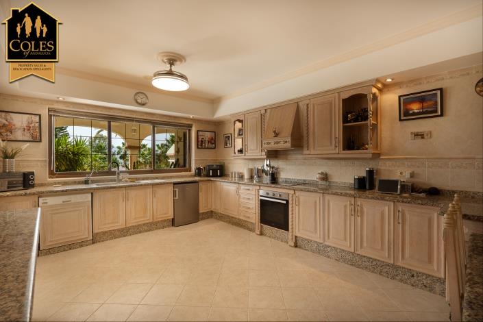 Image No.25-3 Bed Villa / Detached for sale