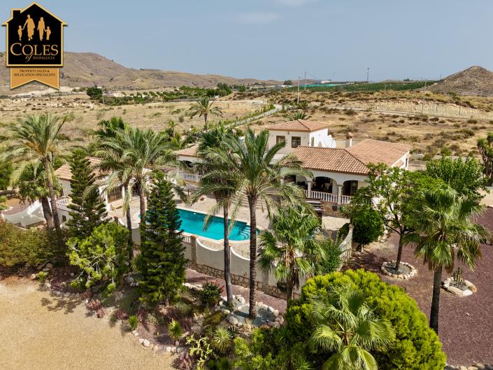 Image No.56-3 Bed Villa / Detached for sale