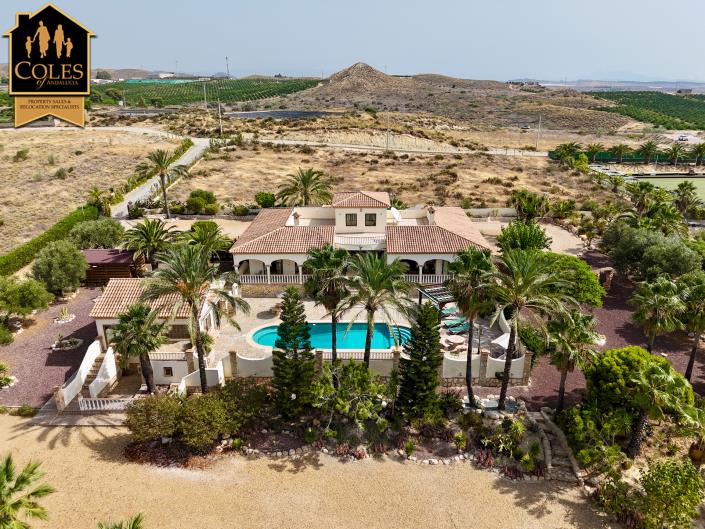 Image No.57-3 Bed Villa / Detached for sale