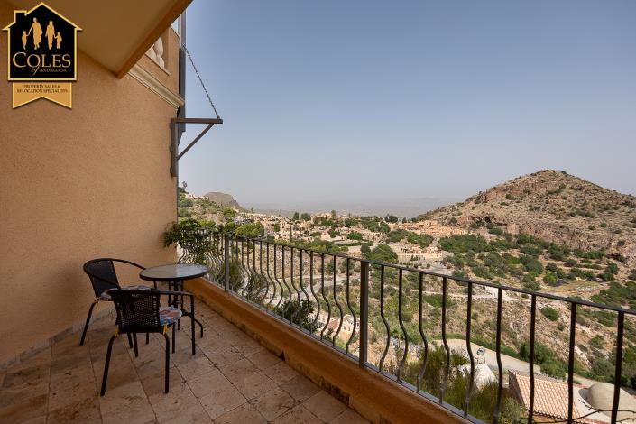 Image No.38-4 Bed Villa / Detached for sale