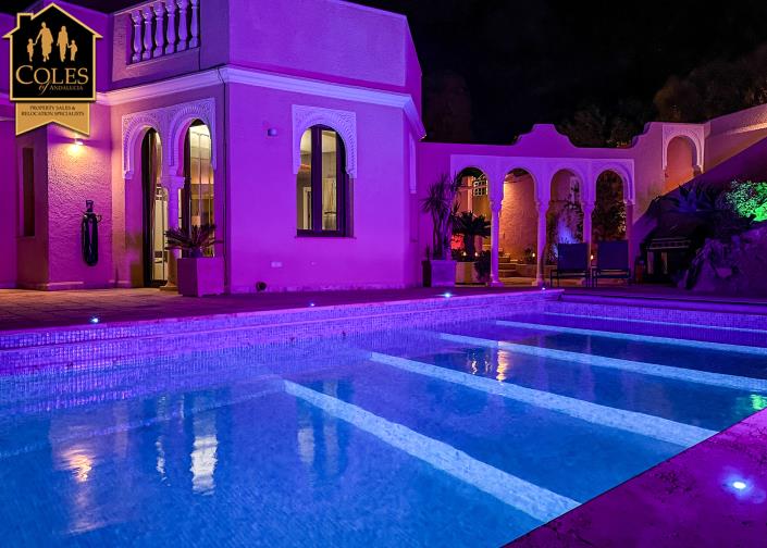 Image No.55-4 Bed Villa / Detached for sale