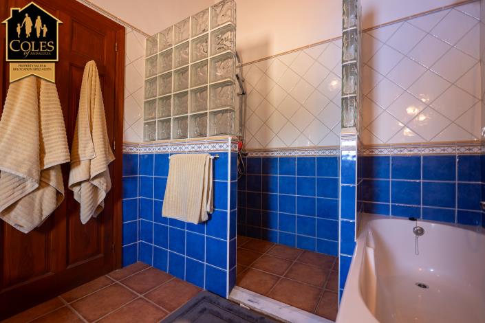 Image No.32-7 Bed Cortijo for sale