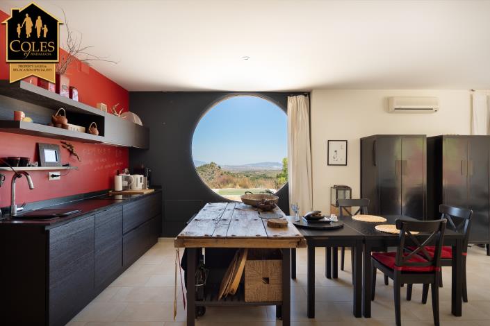 Image No.16-3 Bed Villa / Detached for sale