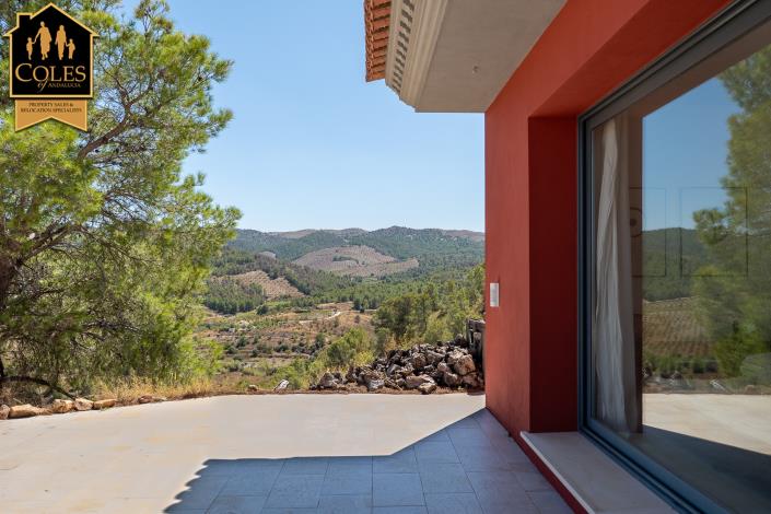 Image No.32-3 Bed Villa / Detached for sale