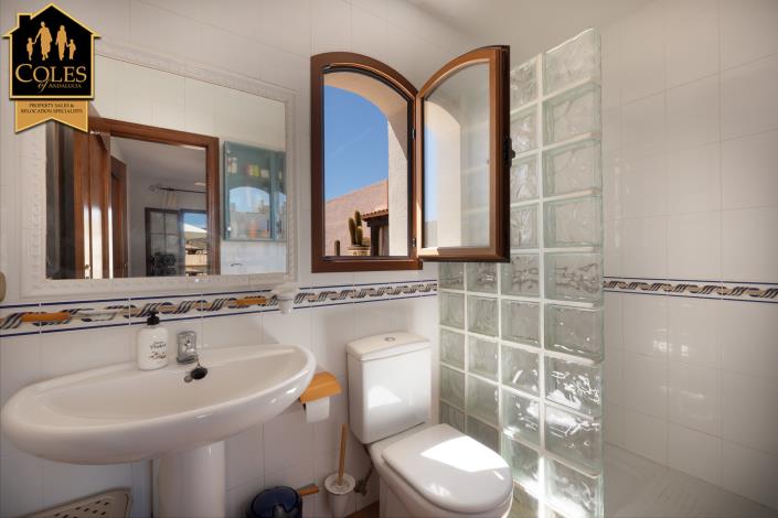 Image No.19-3 Bed Apartment for sale