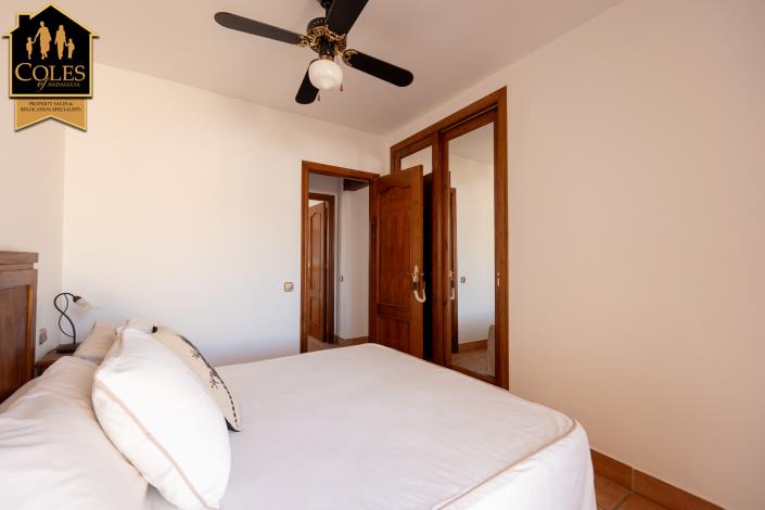 Image No.21-3 Bed Apartment for sale