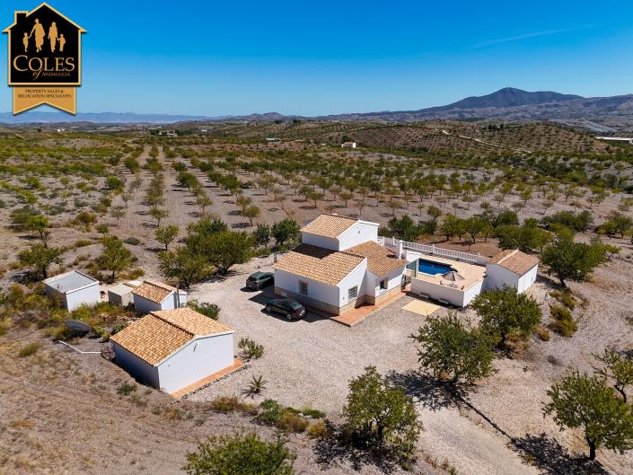 Image No.6-3 Bed Villa / Detached for sale