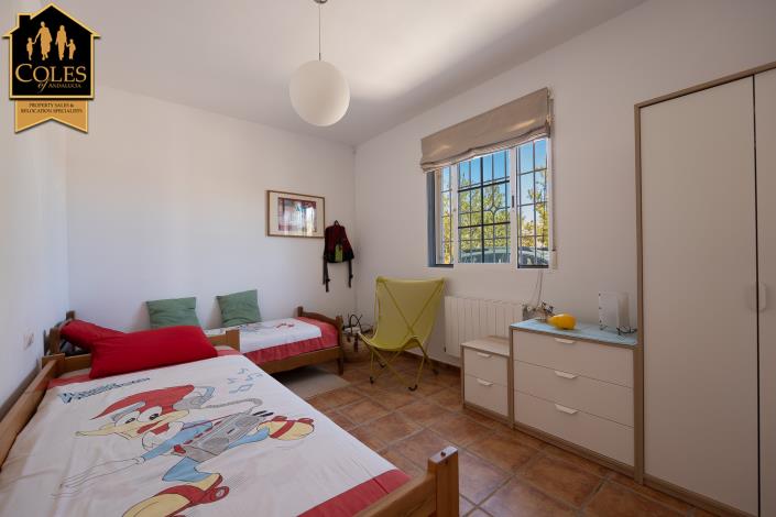 Image No.25-3 Bed Villa / Detached for sale