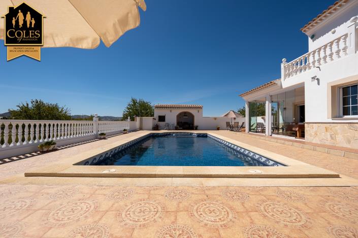 Image No.31-3 Bed Villa / Detached for sale