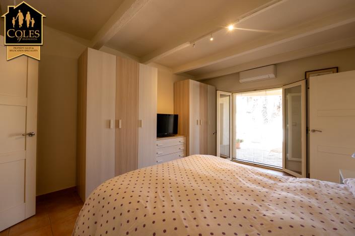 Image No.27-2 Bed Villa for sale