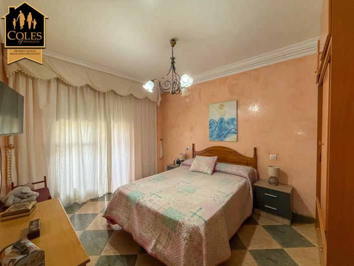 Image No.10-4 Bed Apartment for sale