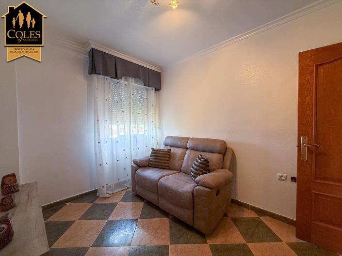 Image No.20-4 Bed Apartment for sale