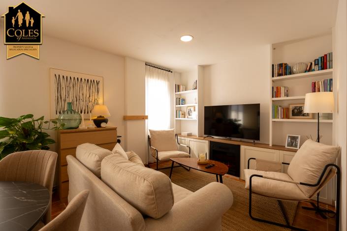 Image No.18-2 Bed Apartment for sale