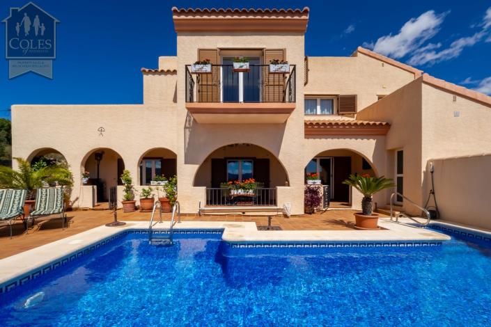 Image No.16-4 Bed Villa / Detached for sale