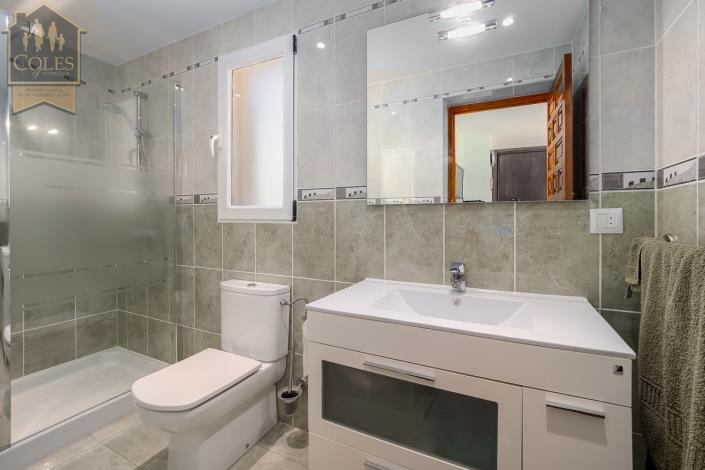 Image No.23-4 Bed Villa / Detached for sale