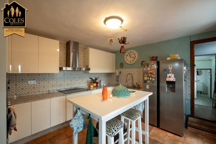 Image No.17-4 Bed Cortijo for sale