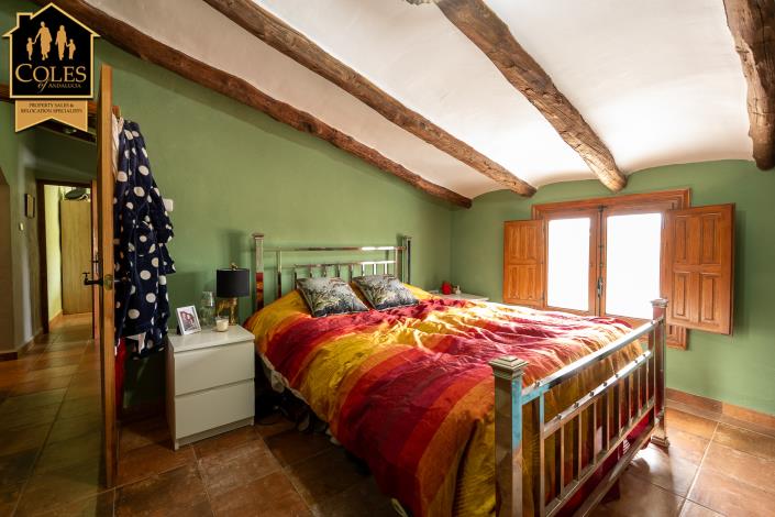 Image No.24-4 Bed Cortijo for sale