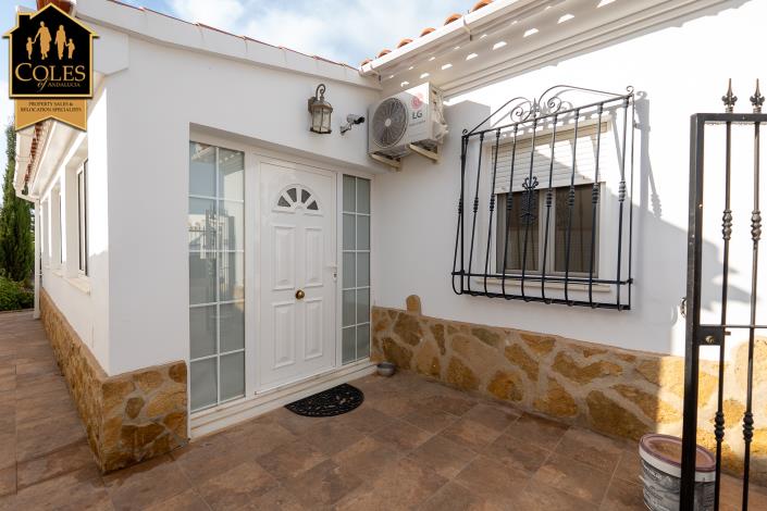 Image No.7-2 Bed Villa / Detached for sale