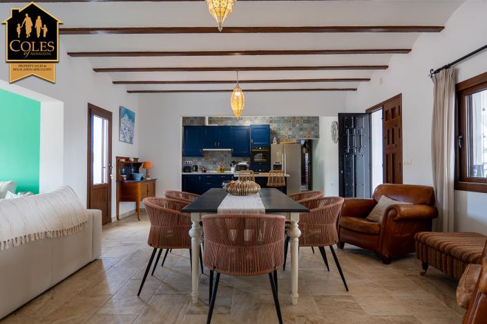 Image No.15-4 Bed Villa / Detached for sale