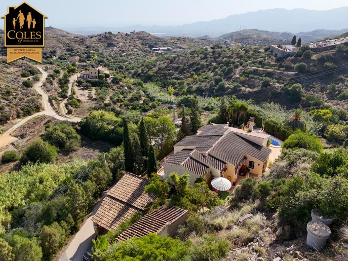 Image No.3-Villa / Détaché de 4 chambres à vendre à Bédar